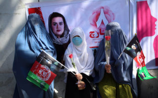 Η Ημέρα της Γυναίκας στο Αφγανιστάν και το μήνυμα στους Ταλιμπάν – Newsbeast
