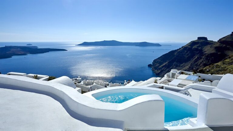 7 + 1 attractions you must see with Santorini Tours 2024